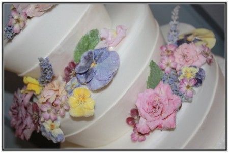 How to Crystallize Edible Flowers for Beautiful Dessert Decorations