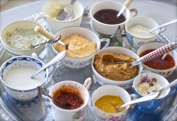 fondue bourguignonne ~ scenes from new year's eve - ChinDeep