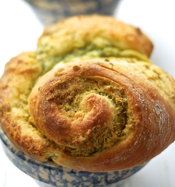 Herb and Veggie Flowerpot Bread