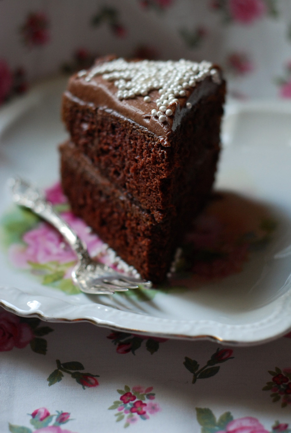 Chocolate Cake Made With Sour Cream - The Best Chocolate Sour Cream ...