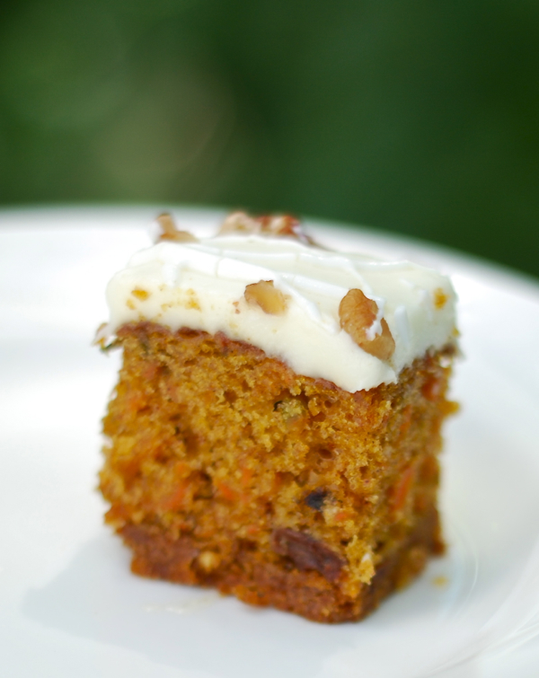 Old Fashioned Cherry And Almond Tea Cake - Sinamon Tales