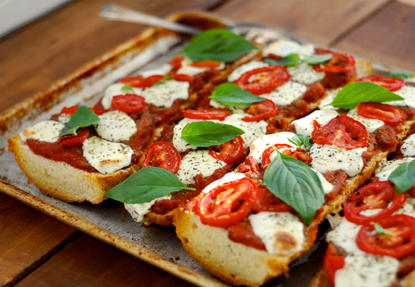 caponata long loaf pizza - ChinDeep