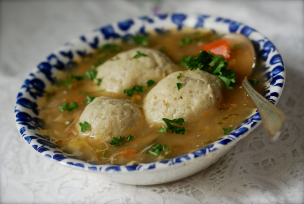 MATZOBALLSOUP