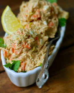 dilly salmon salad - ChinDeep