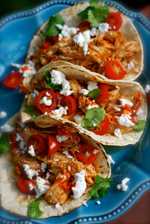 3 ingredient crock pot salsa chicken tacos - ChinDeep